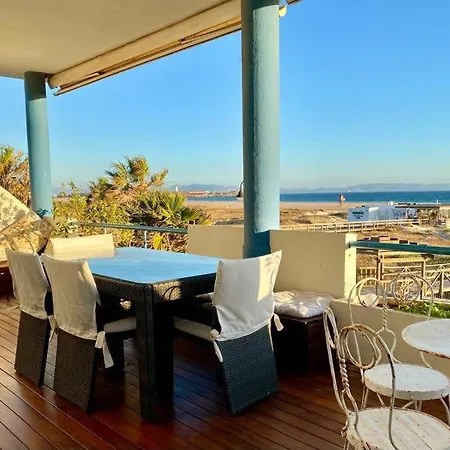 Tortuga's Paradise Apartment *